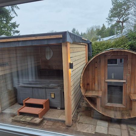 Luxe Boshuisje Met Prive Wellness & Jacuzzi Op De Veluwe Ermelo Exteriör bild