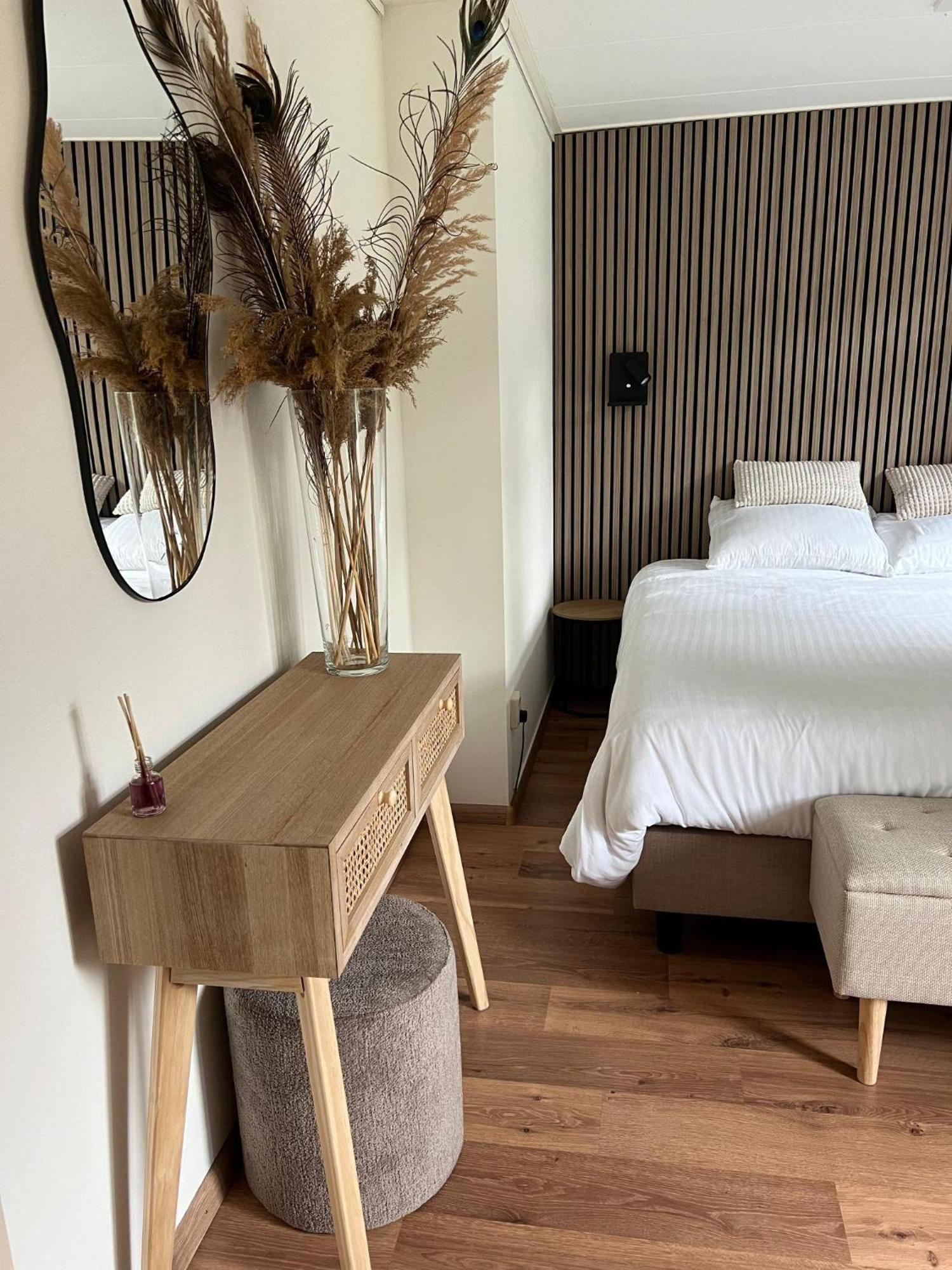 Luxe Boshuisje Met Prive Wellness & Jacuzzi Op De Veluwe Ermelo Exteriör bild