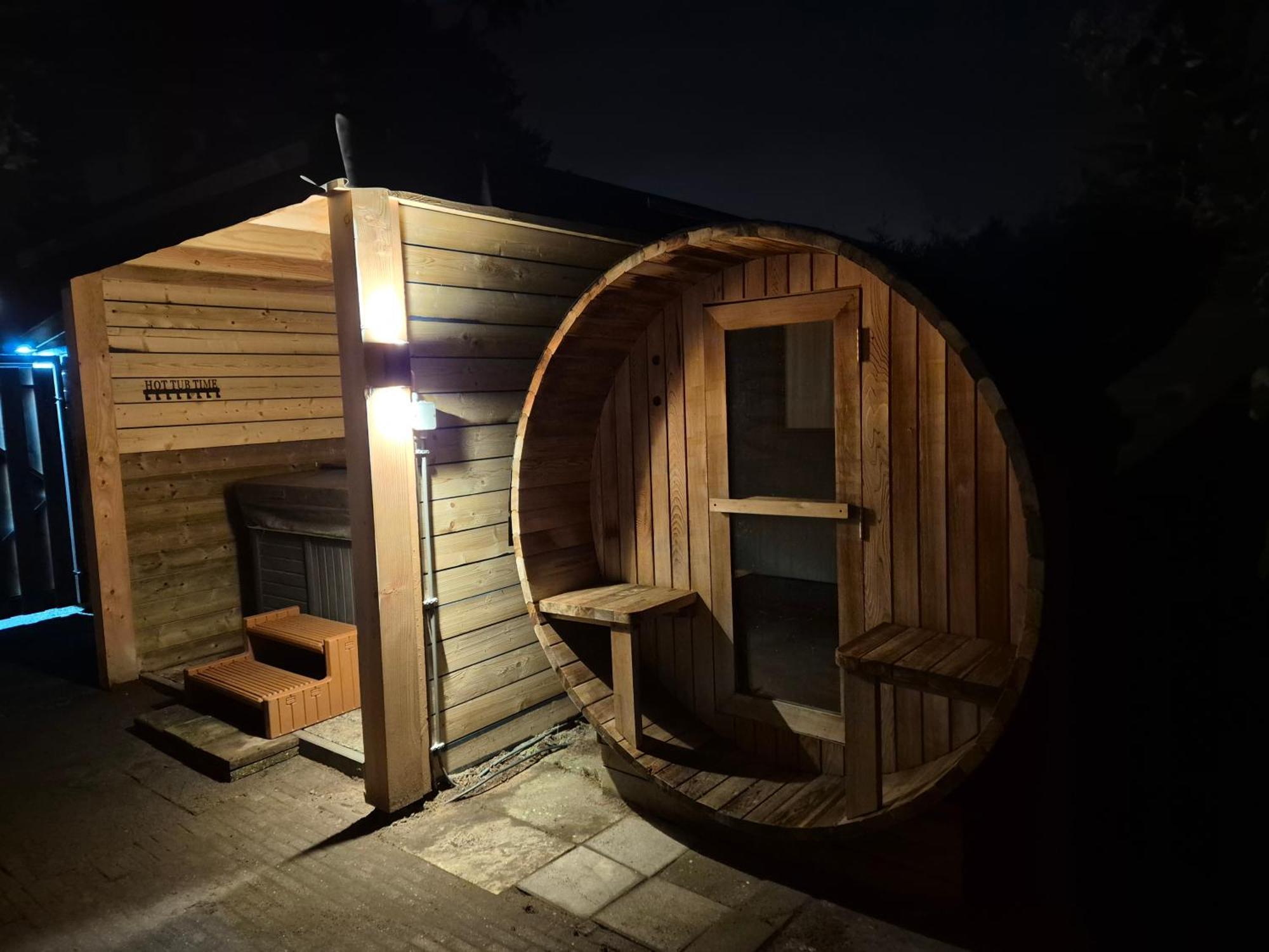 Luxe Boshuisje Met Prive Wellness & Jacuzzi Op De Veluwe Ermelo Exteriör bild